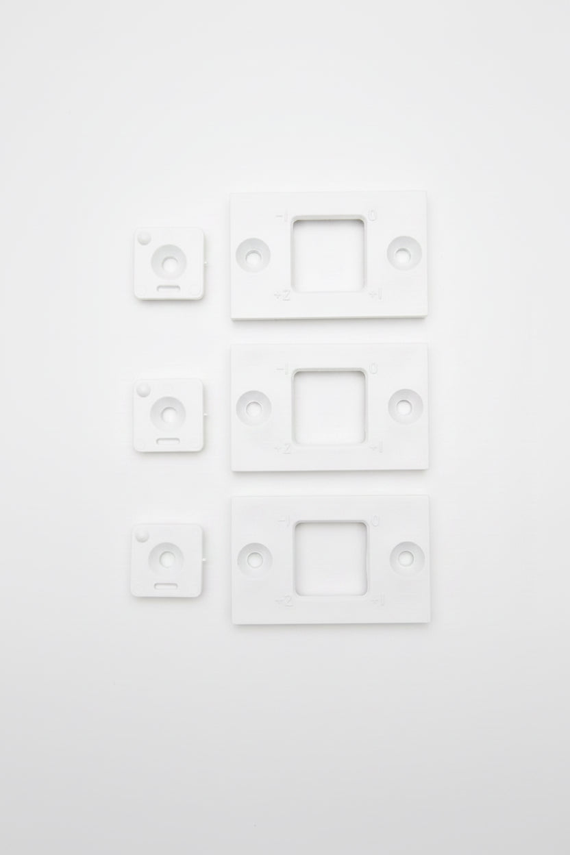 35mm Female Hinge Plates and Adjusters - Set of 3 - White