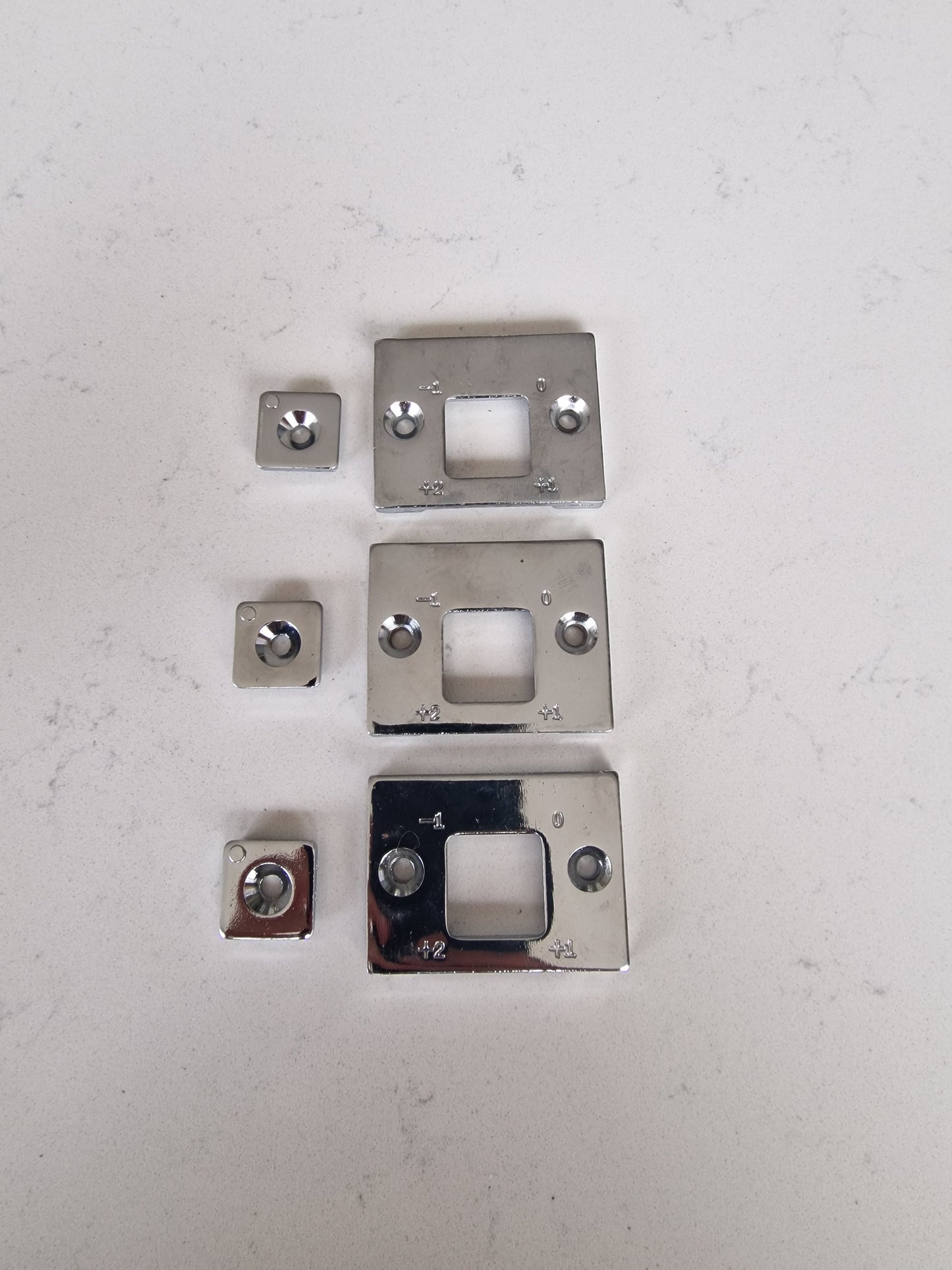 35mm/40mm/44mm Female Hinge Plates and Adjusters - Set of 3 - Chrome
