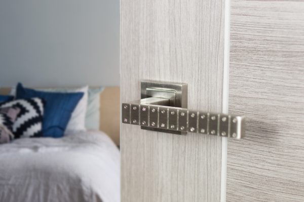 Senza Pari Bianca Lever Satin Nickel