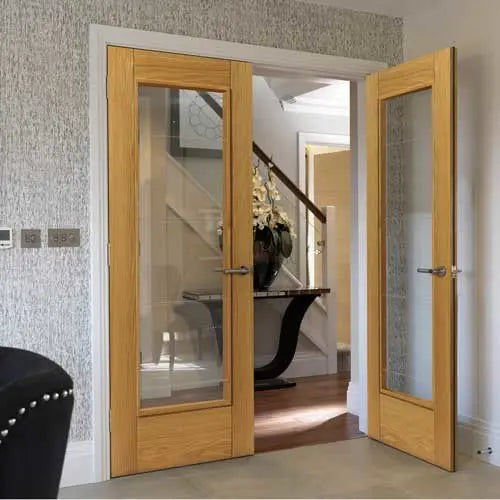 Medina Oak Glazed Internal Door